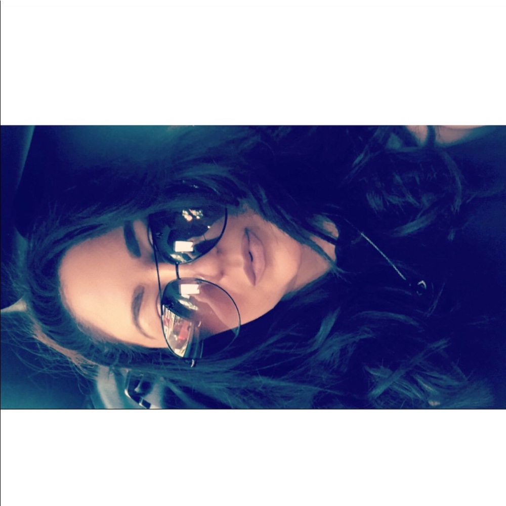 Meet your Posher, Deanna